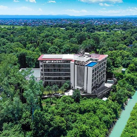 Hotel Siraichuli Chitwan Bagian luar foto