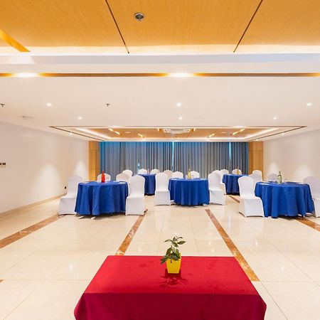 Hotel Siraichuli Chitwan Bagian luar foto
