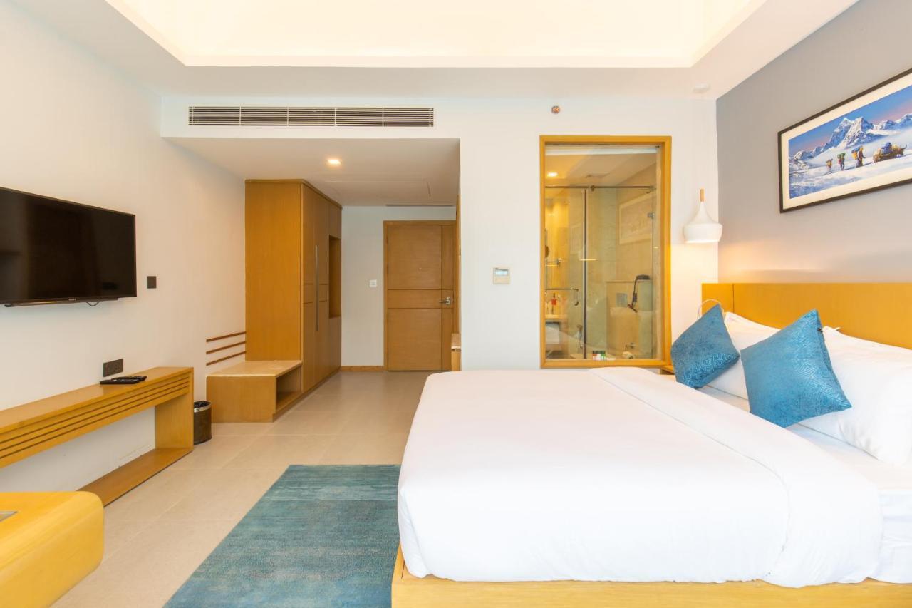 Hotel Siraichuli Chitwan Bagian luar foto
