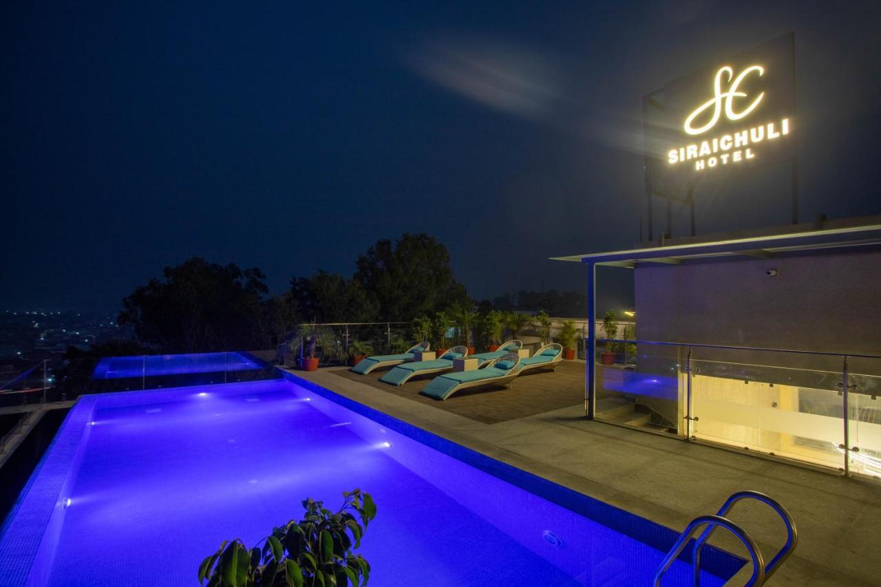 Hotel Siraichuli Chitwan Bagian luar foto