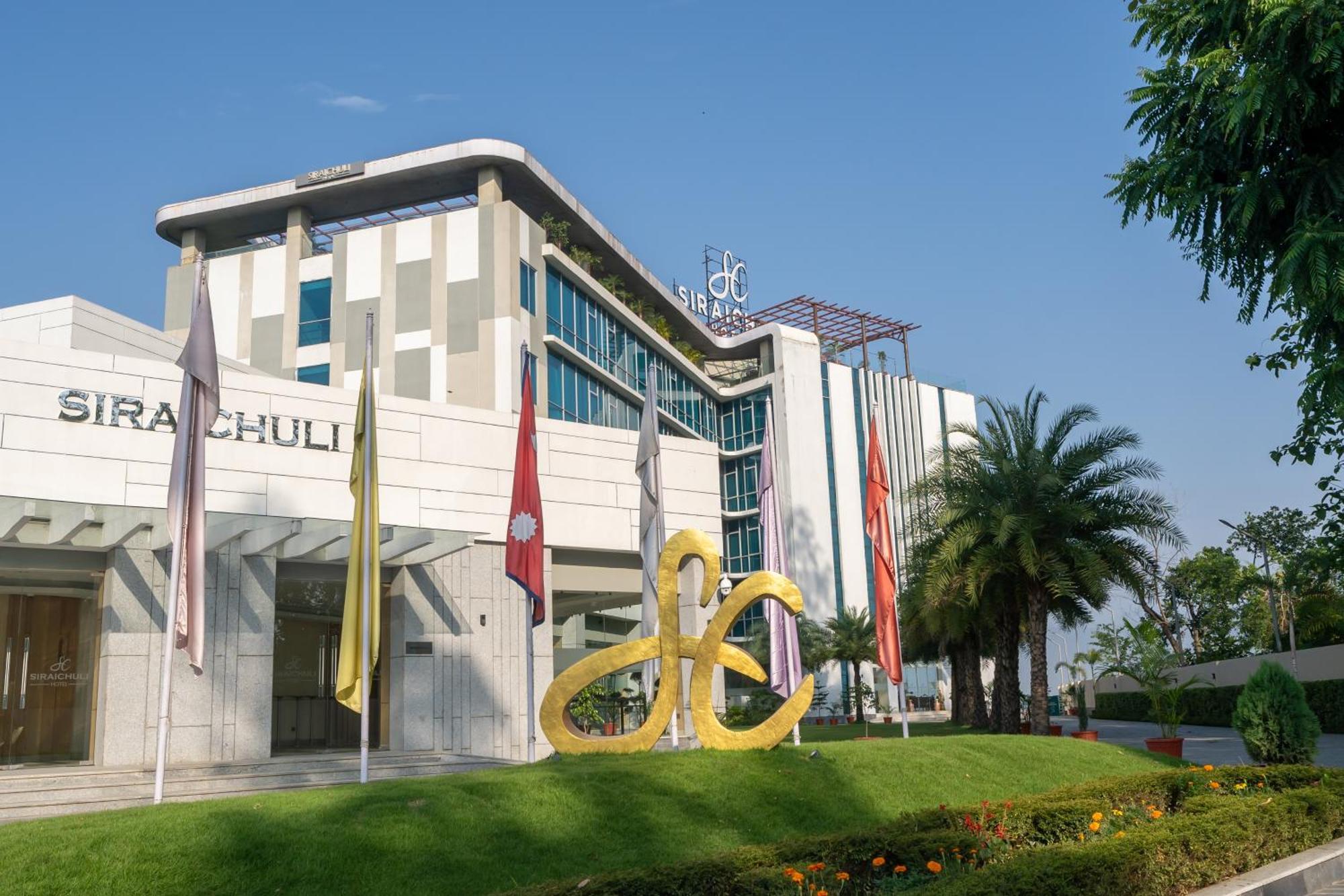 Hotel Siraichuli Chitwan Bagian luar foto